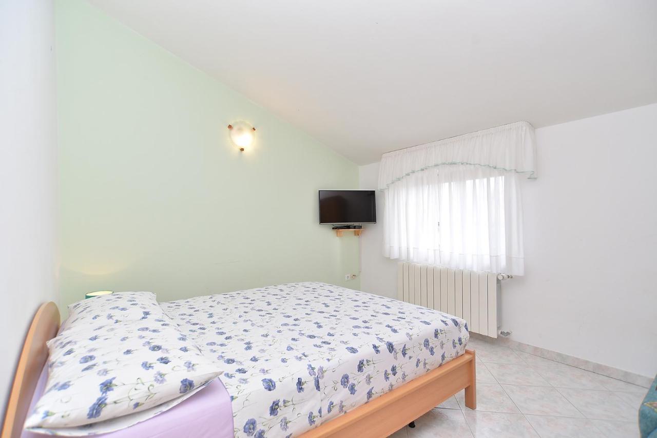 Apartments Mira 1293 Фажана Екстер'єр фото