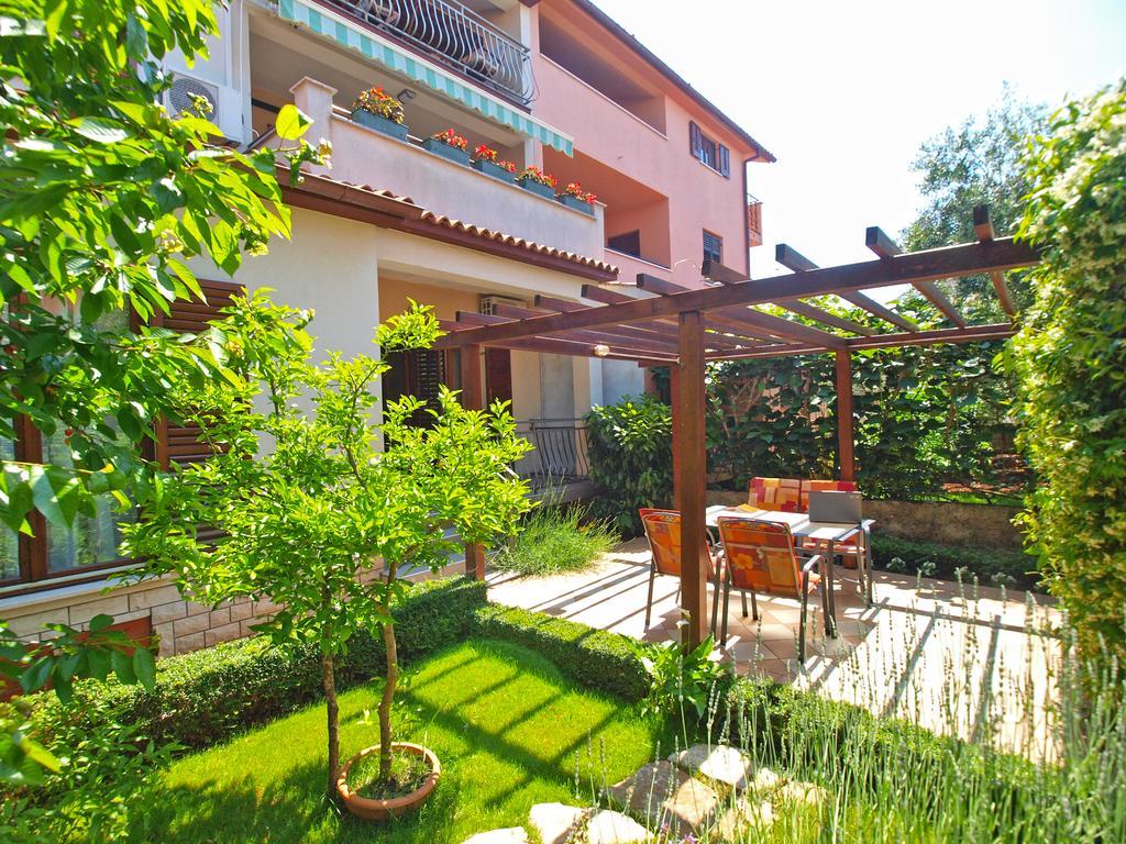 Apartments Mira 1293 Фажана Екстер'єр фото